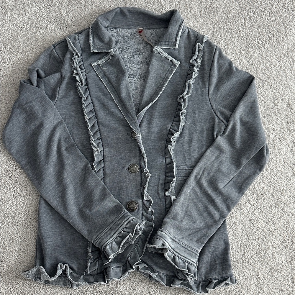 Luv 4 Anouka Gray Button Down ruffle jacket - size large